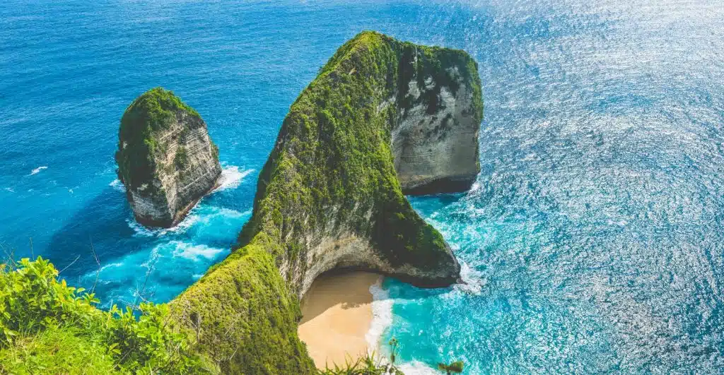 Kelingking Beach viewpoint on Nusa Penida Island Bali Indonesia
