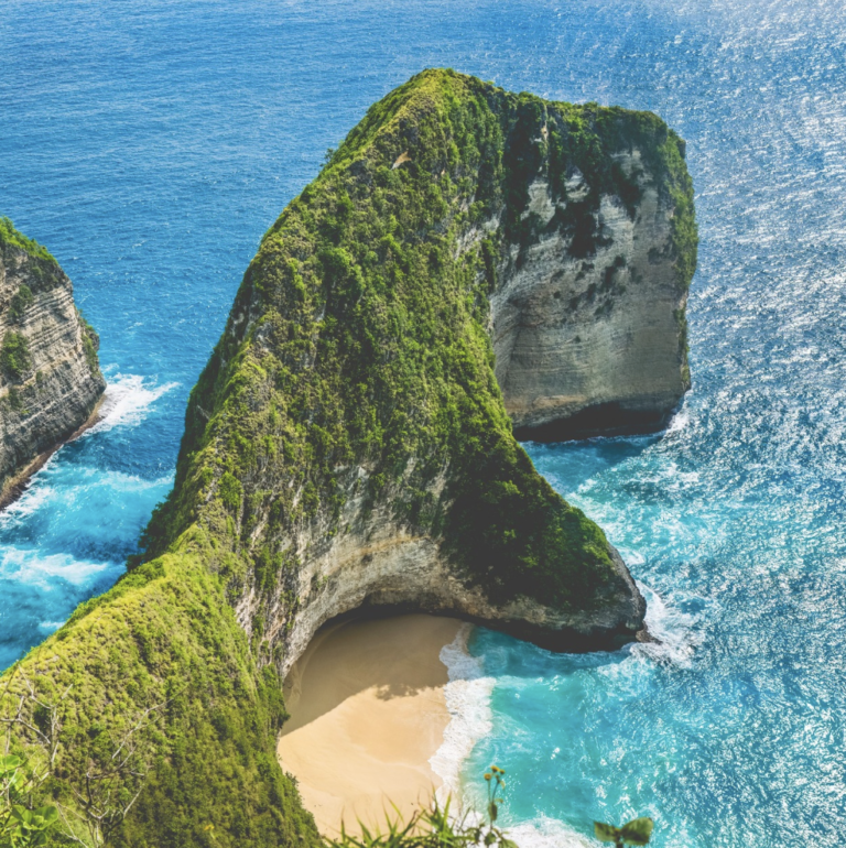 Kelingking Beach viewpoint on Nusa Penida Island Bali Indonesia